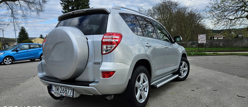 Toyota RAV4 cena 44999 przebieg: 218600, rok produkcji 2010 z Wisła małe 211